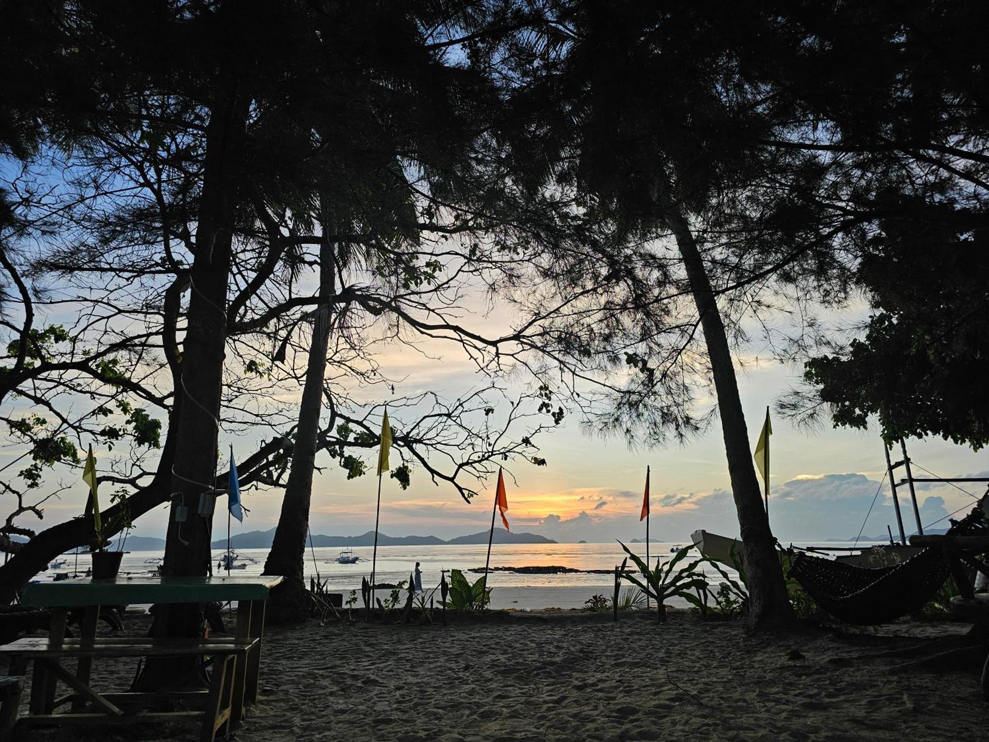 Floresitas Beach Resort El Nido Buitenkant foto